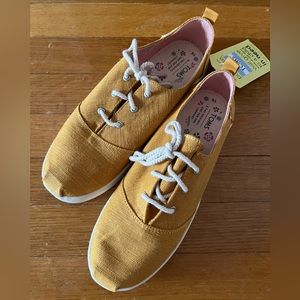 TOMS Mustard Yellow Sneakers Size 8